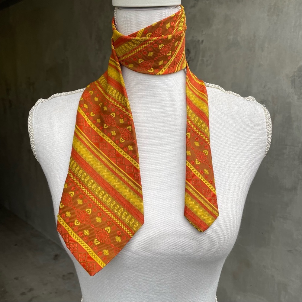 Vintage 70s Orange and Yellow Paisley Tie